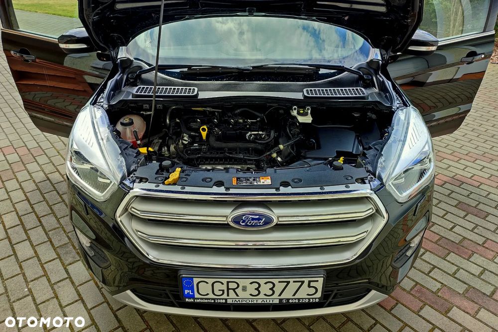Ford Kuga 1.5 EcoBoost 4x4 Titanium - 38