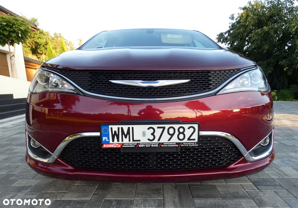 Chrysler Pacifica - 14