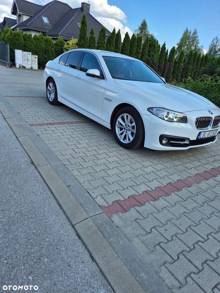 BMW Seria 5 528i xDrive - 3