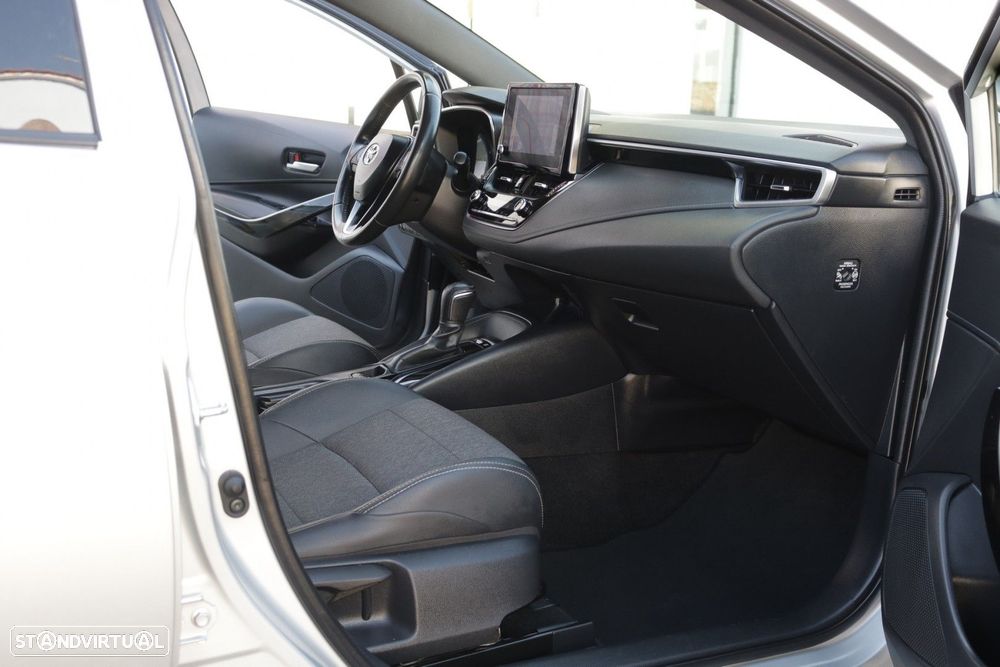 Toyota Corolla Touring Sports 1.8 Hybrid Comfort+P.Sport - 19