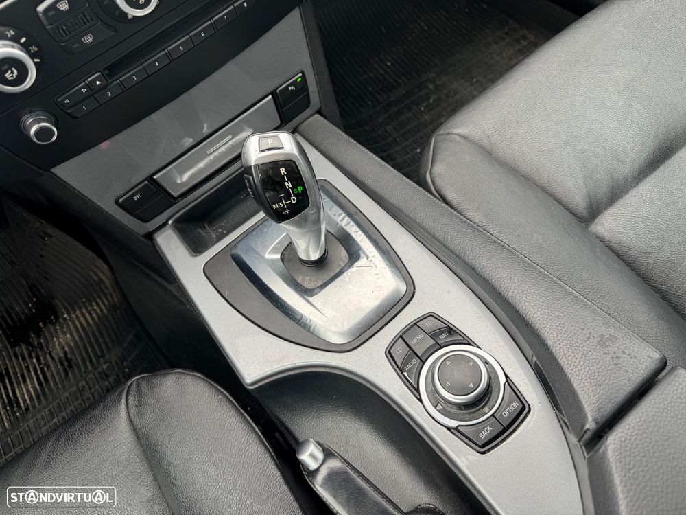 BMW 520 dA Executive - 27
