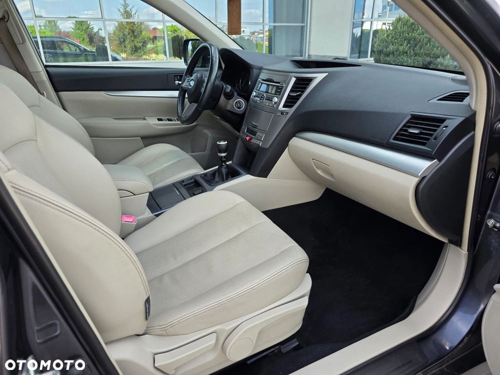 Subaru Outback - 27