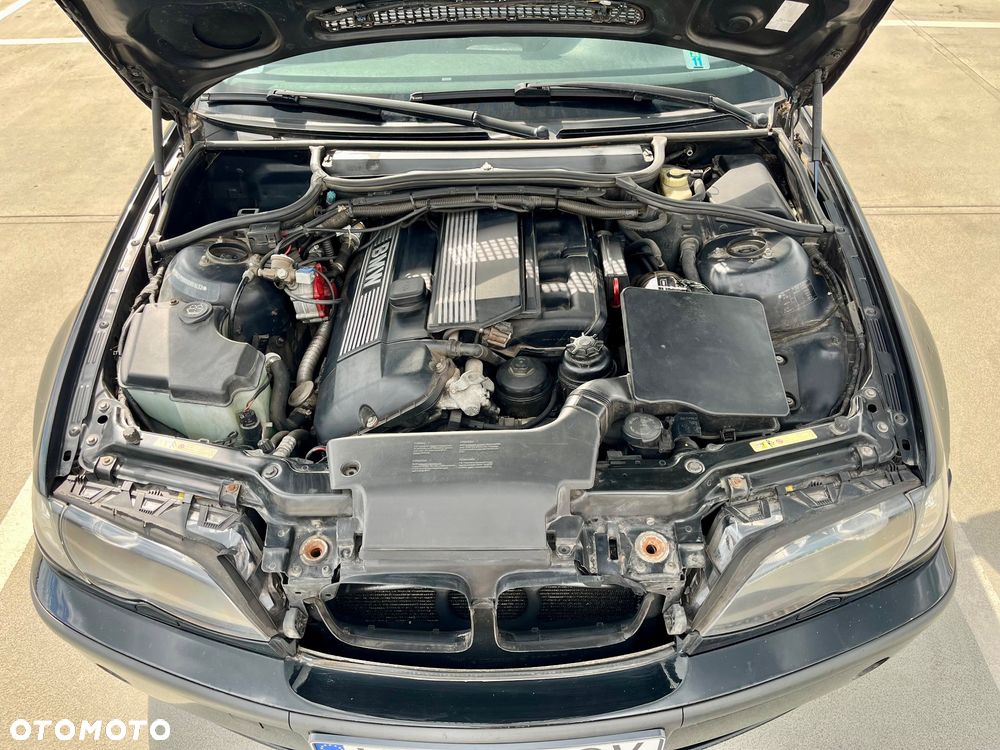 BMW Seria 3 320i - 14