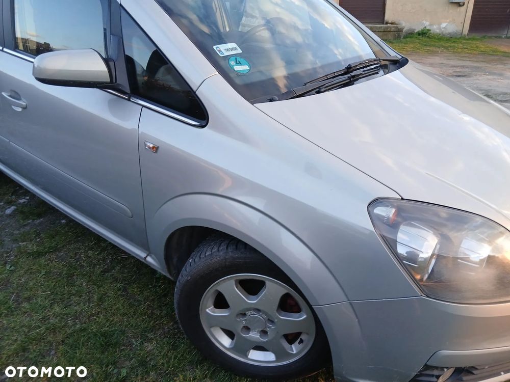 Opel Zafira - 13