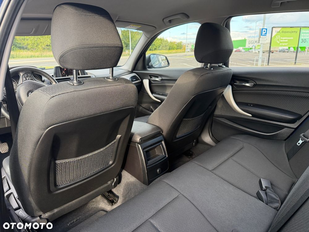 BMW Seria 1 116i - 21