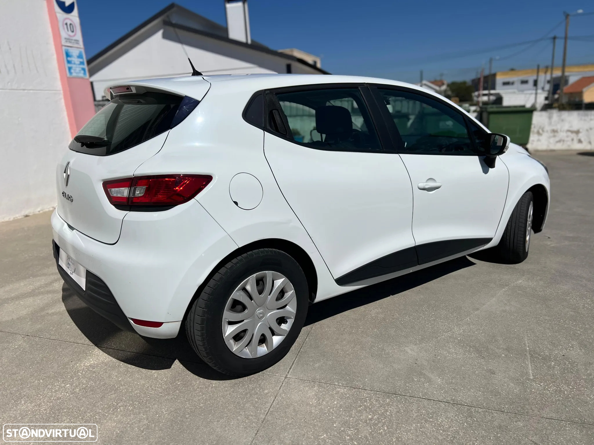 Renault Clio 1.5 dCi Zen - 11