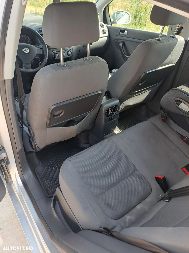Volkswagen Golf 1.6 FSI Comfortline - 7