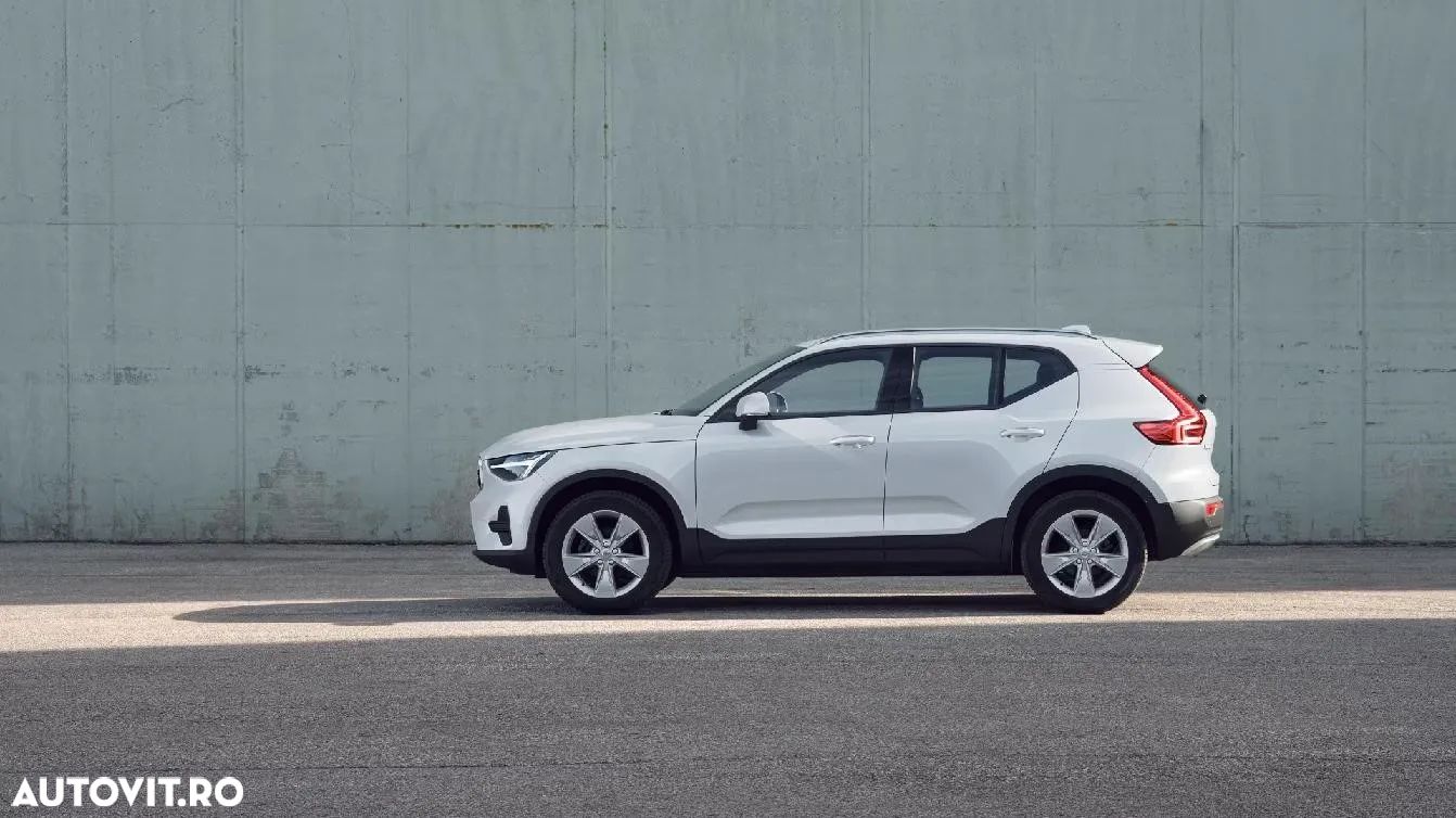 Volvo XC 40 B3 AT FWD MHEV Core - 1