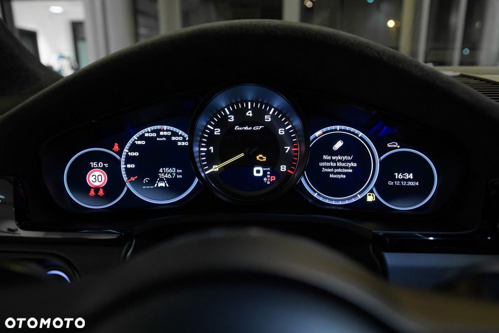 Porsche Cayenne Turbo GT - 11