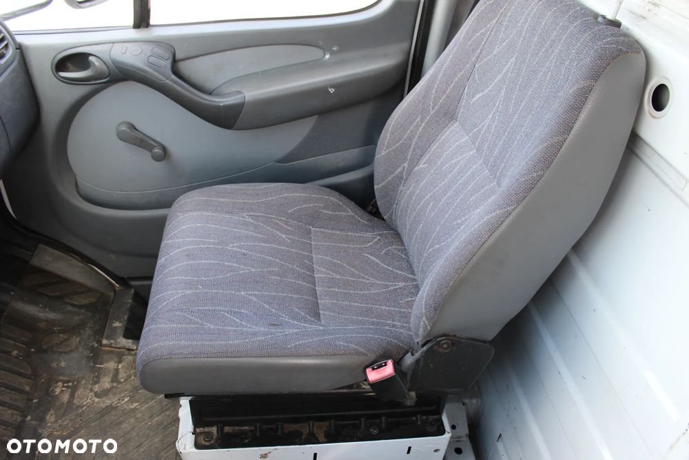 Mercedes-Benz Sprinter - 22