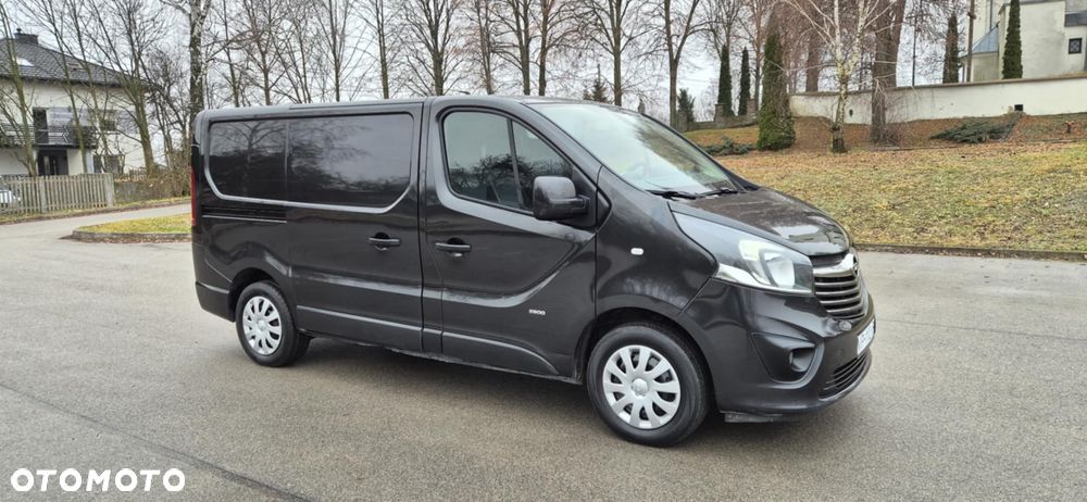 Opel Vivaro - 2