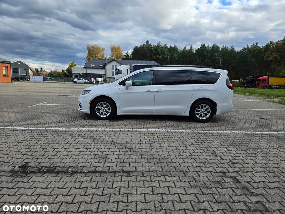 Chrysler Pacifica - 7