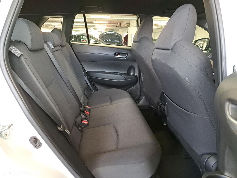 Toyota Corolla Cross - 10