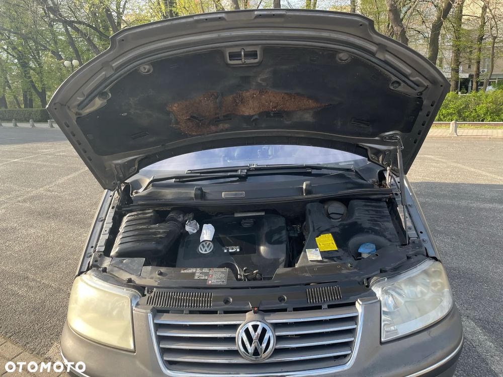 Volkswagen Sharan 1.9 TDI Comfortline Tiptr - 26