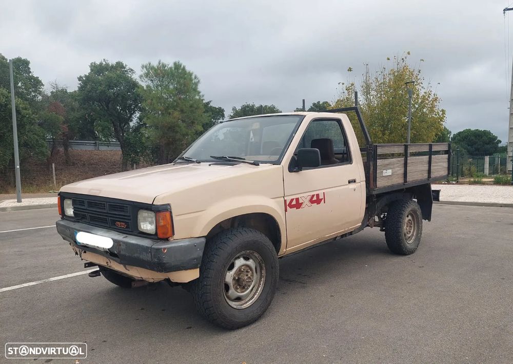 Nissan Pick Up - 3