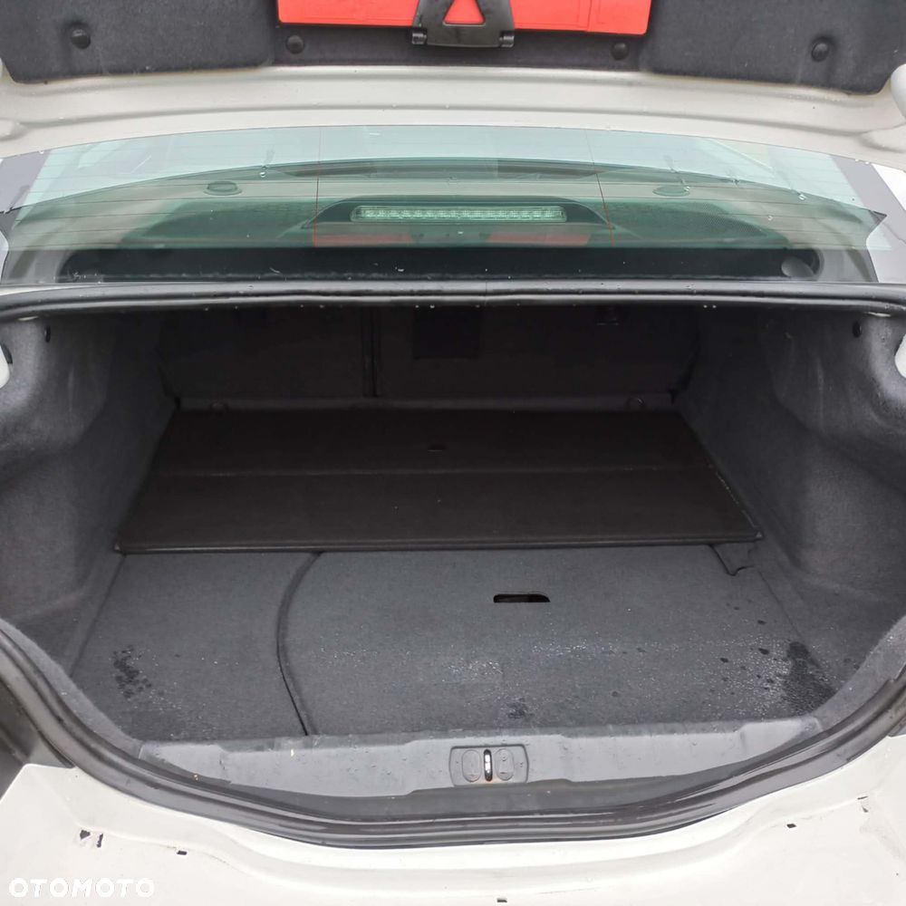 Peugeot 508 2.0 HDi Allure - 12