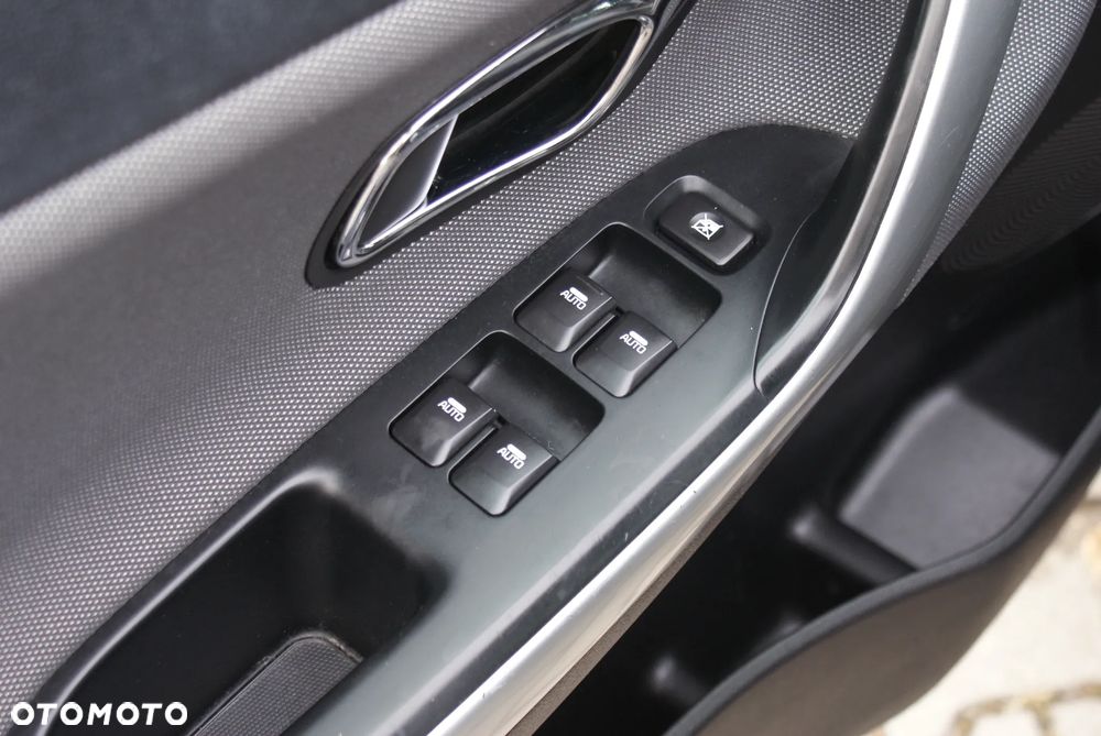 Kia Ceed - 4