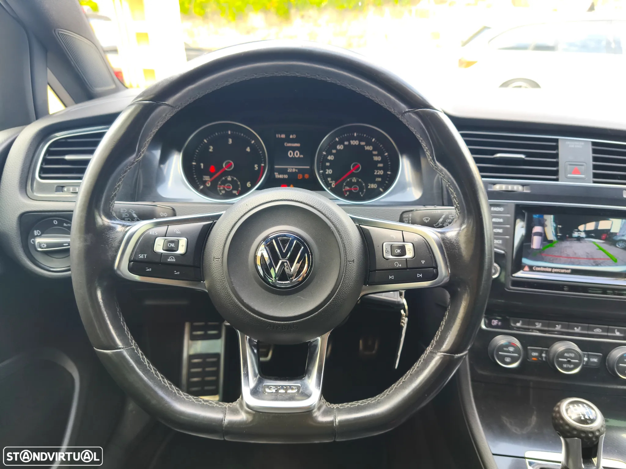 VW Golf 2.0 TDi GTD - 32