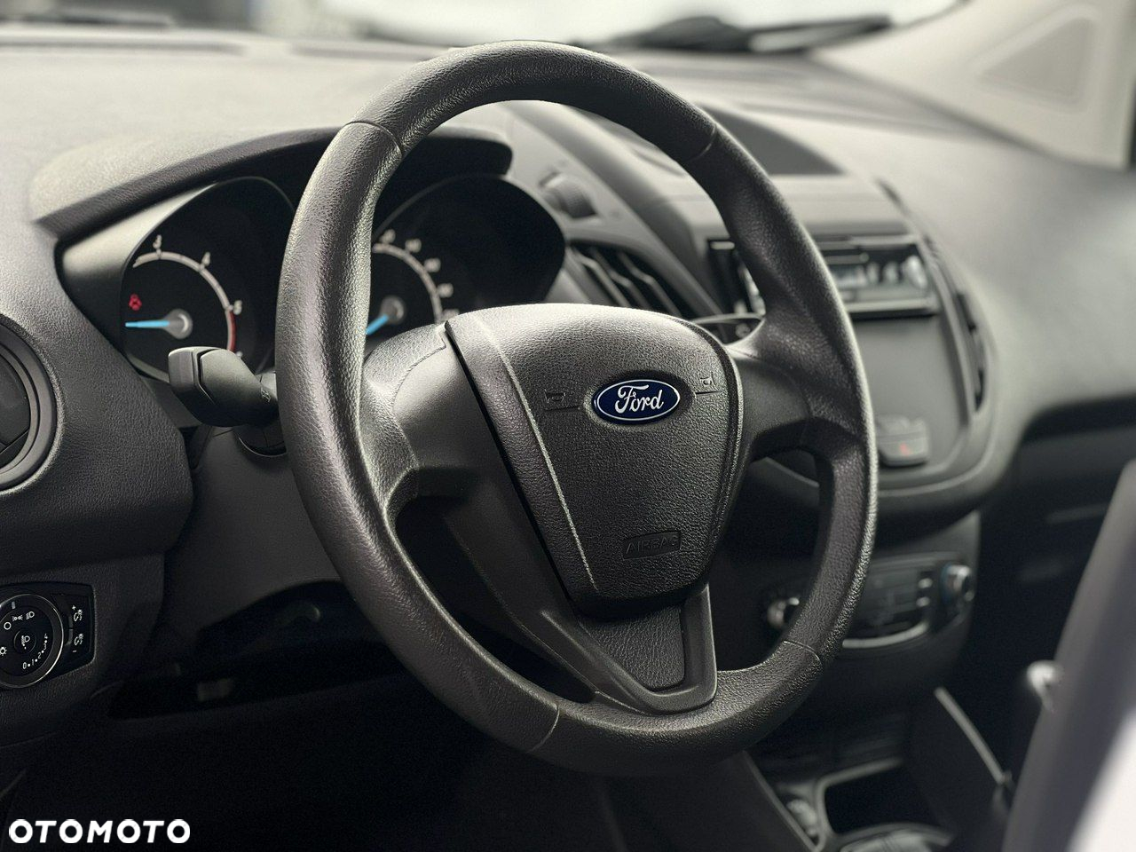 Ford Transit Courier 1.5 TDCi Ambiente - 17