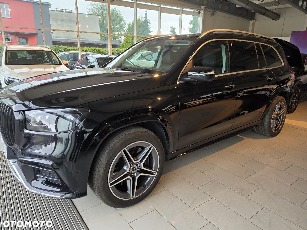 Mercedes-Benz GLS - 26