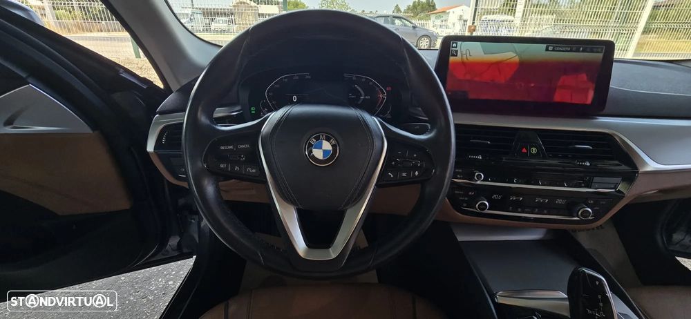 BMW 520 d Line Luxury Auto - 30