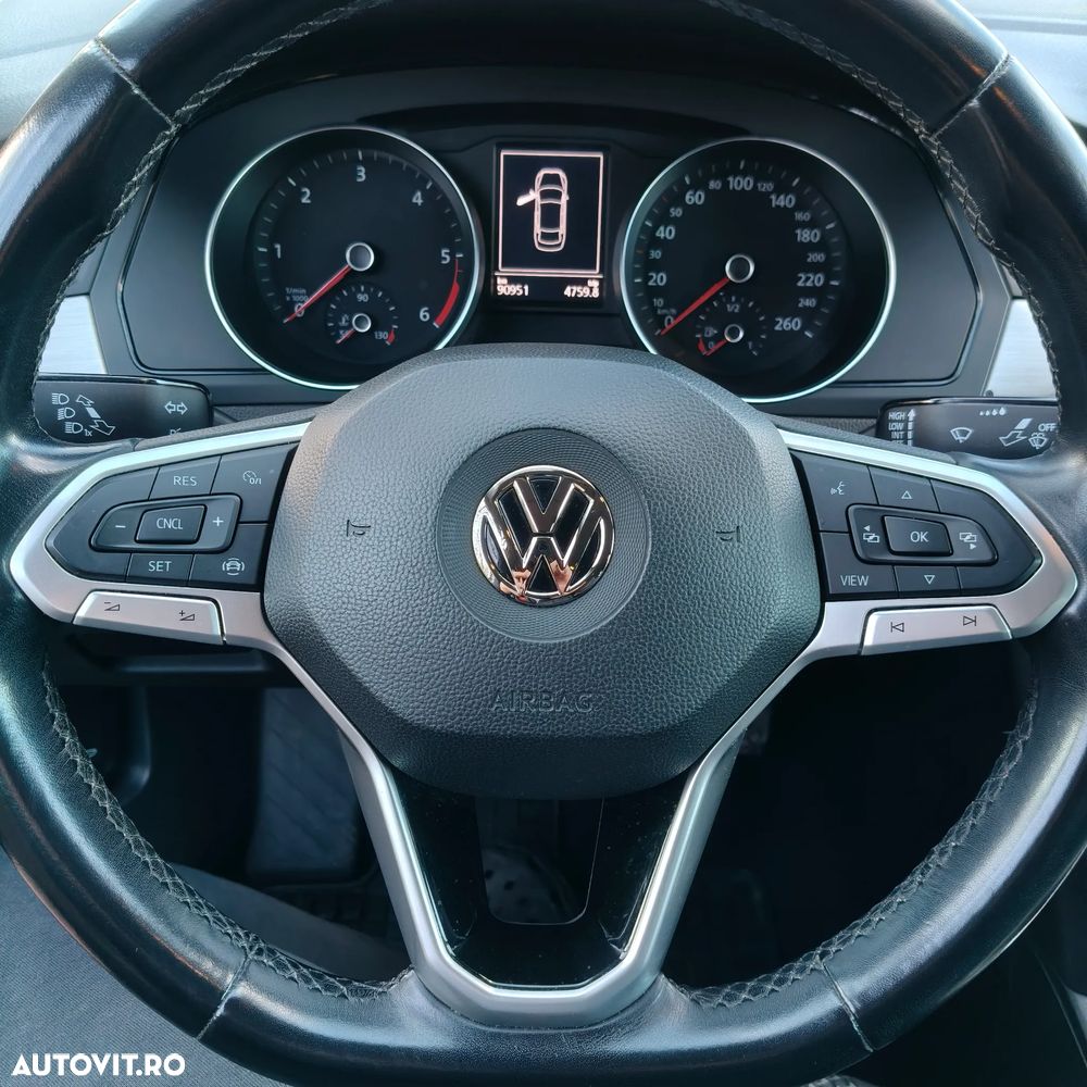 Volkswagen Passat 2.0 TDI Comfortline - 5