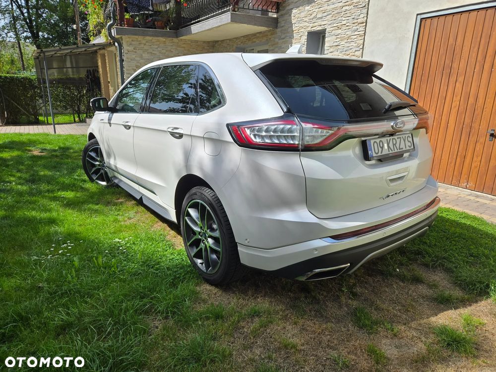 Ford Edge 2.0 TDCi Twin-Turbo 4WD Titanium - 2