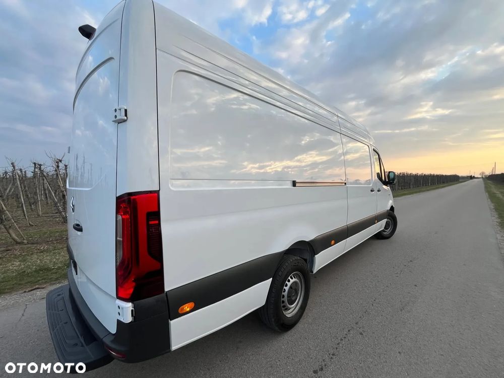 Mercedes-Benz 314 eSprinter Furgon 3.5t - 5