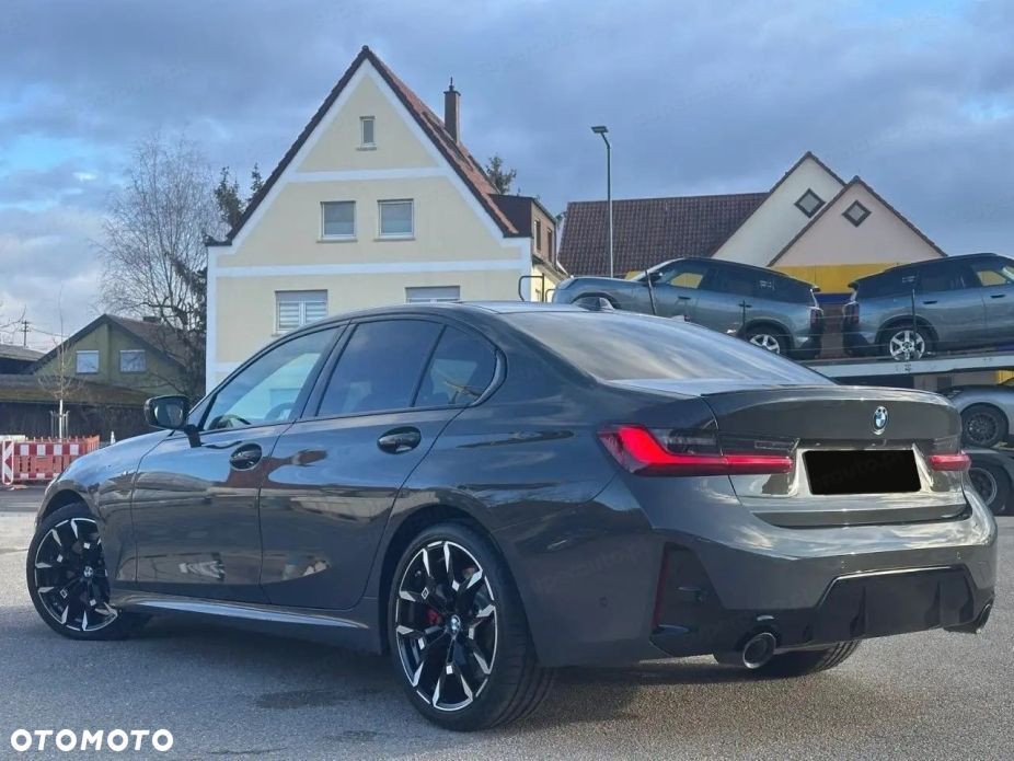 BMW Seria 3 330i xDrive M Sport - 5