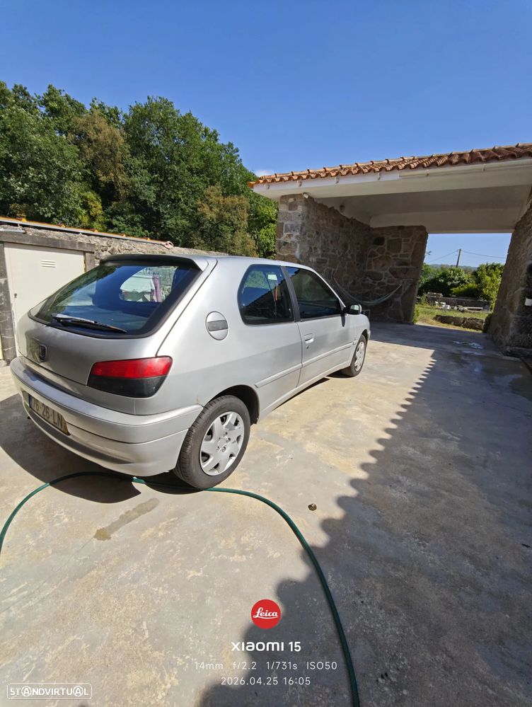 Peugeot 306 - 1