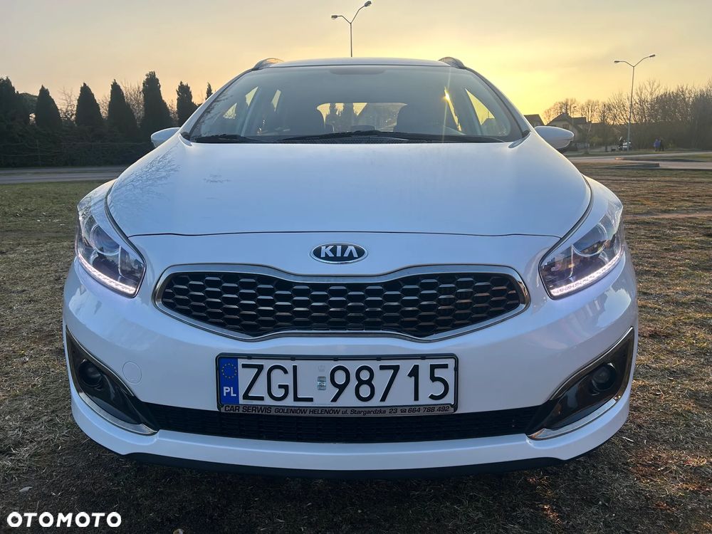 Kia Ceed 1.6 CRDi 136 ISG Platinum Edition - 2