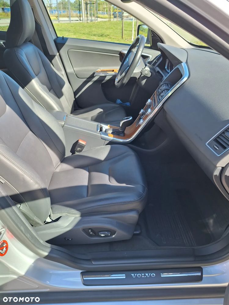 Volvo XC 60 T5 AWD Drive-E Summum - 27