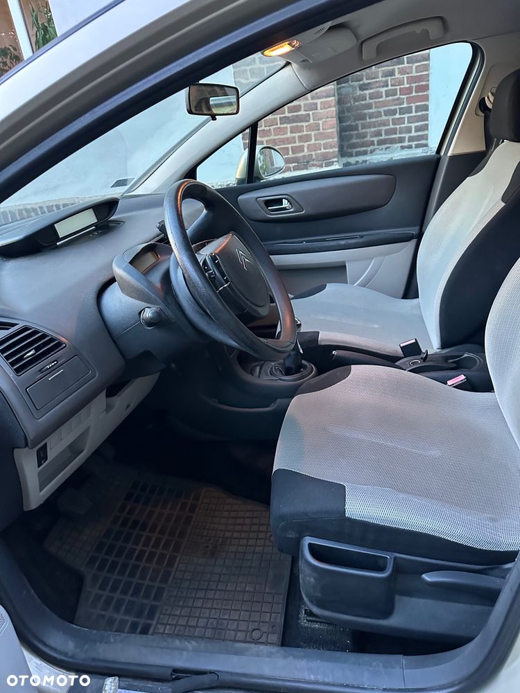 Citroen C4 2005 photo 5