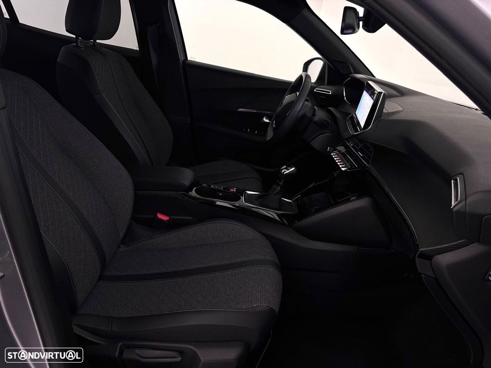 Peugeot 2008 - 9