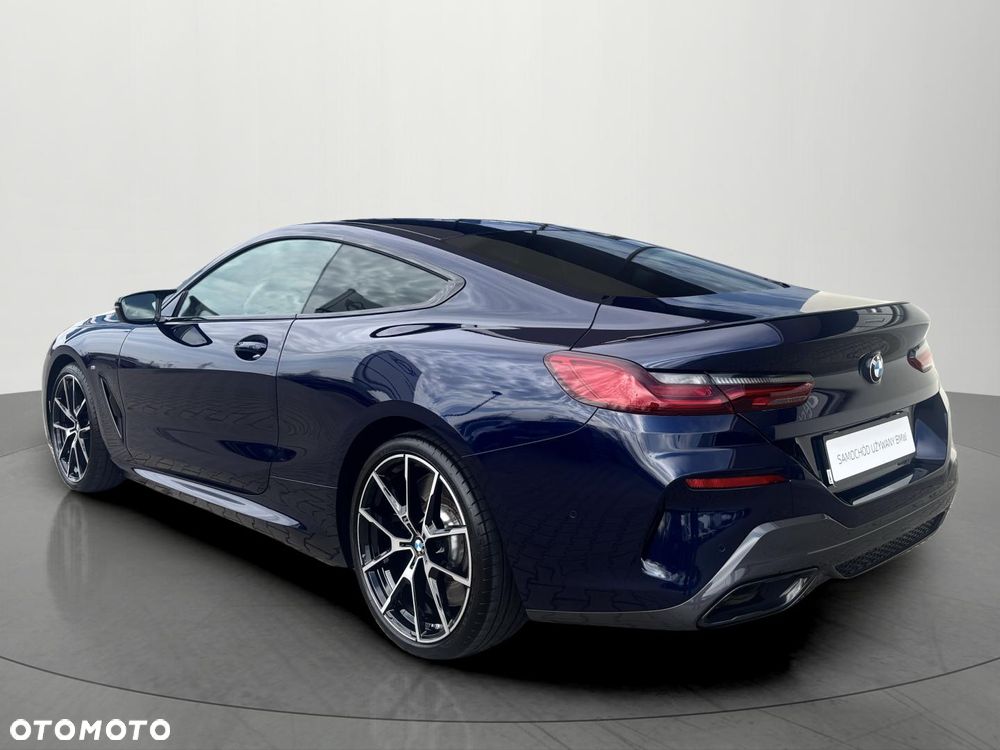 BMW Seria 8 - 7