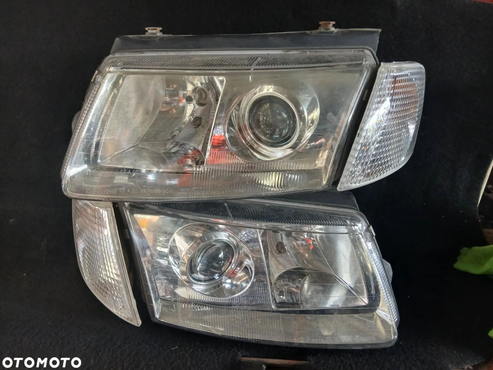 Volkswagen Passat B5 Lampa przednia lewa, prawa - 1