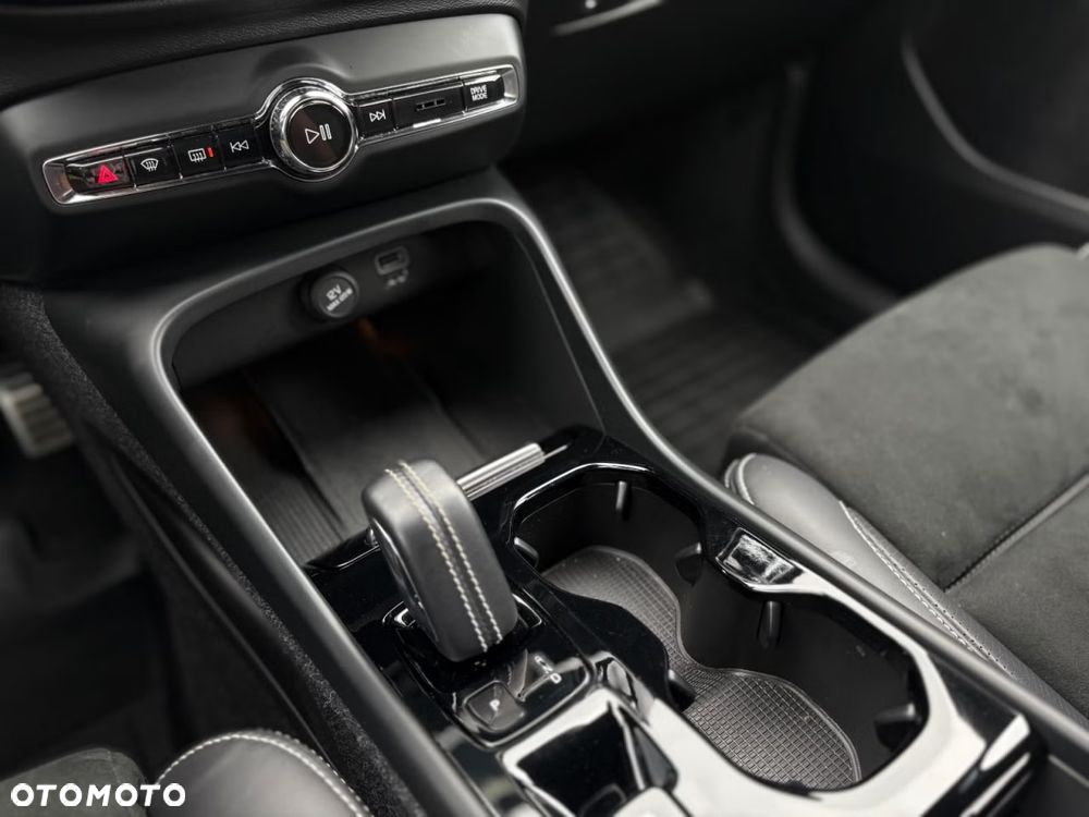 Volvo XC 40 T5 Recharge DKG RDesign - 30
