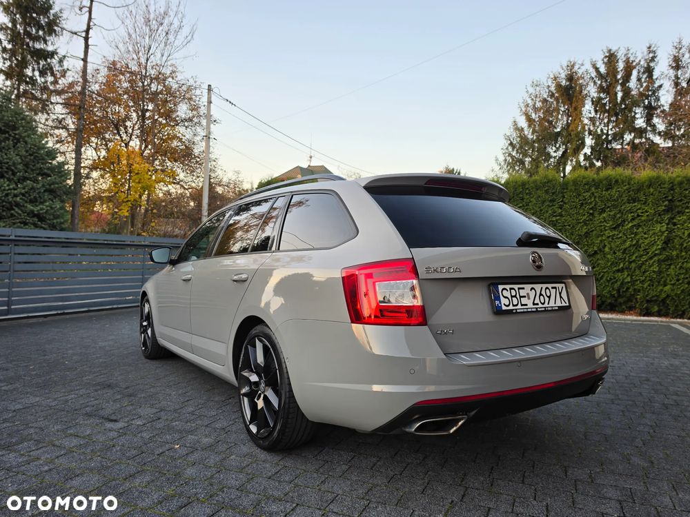 Skoda Octavia 2.0 TDI (Green tec) 4x4 DSG RS - 18