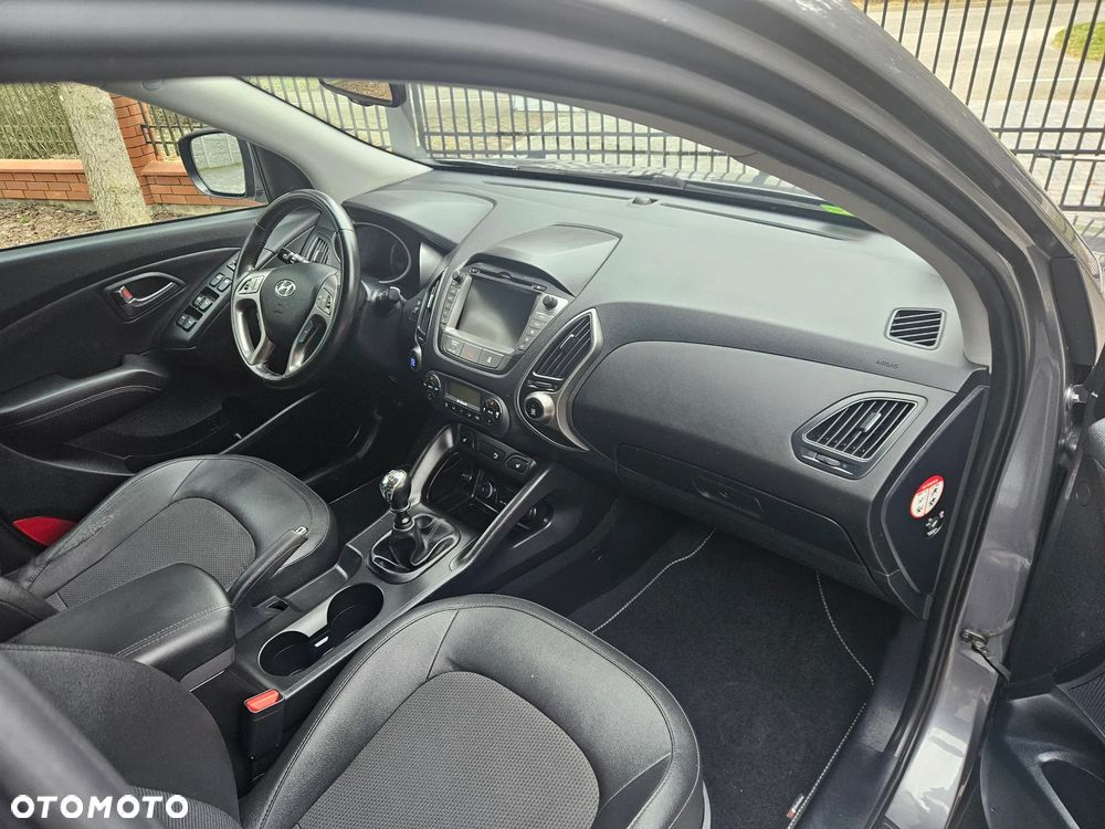 Hyundai ix35 1.6 2WD Fifa World Cup Edition - 37