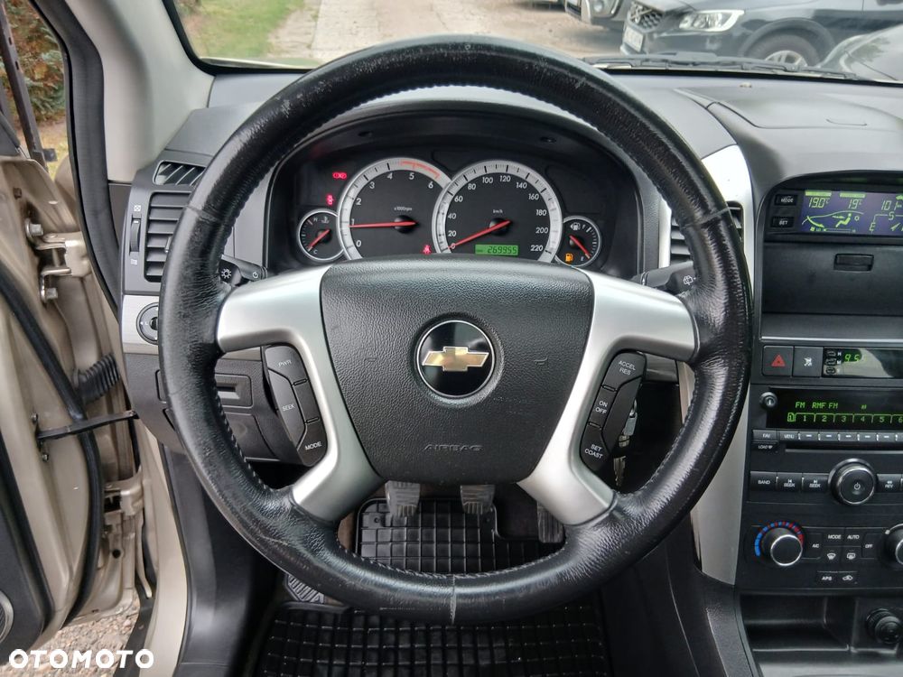 Chevrolet Captiva 2.0 d LT high - 24
