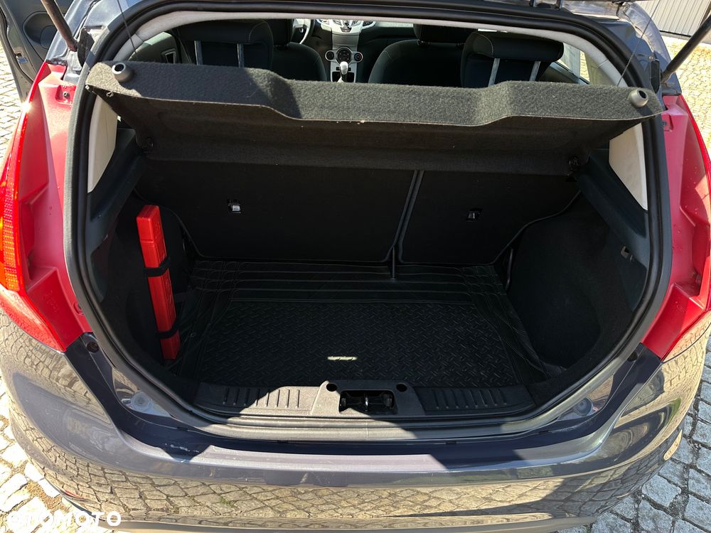 Ford Fiesta - 11
