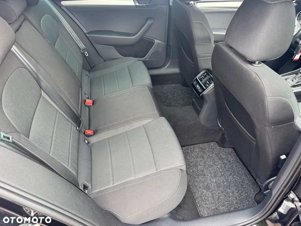 Skoda Superb 2.0 TDI DSG Ambition - 17