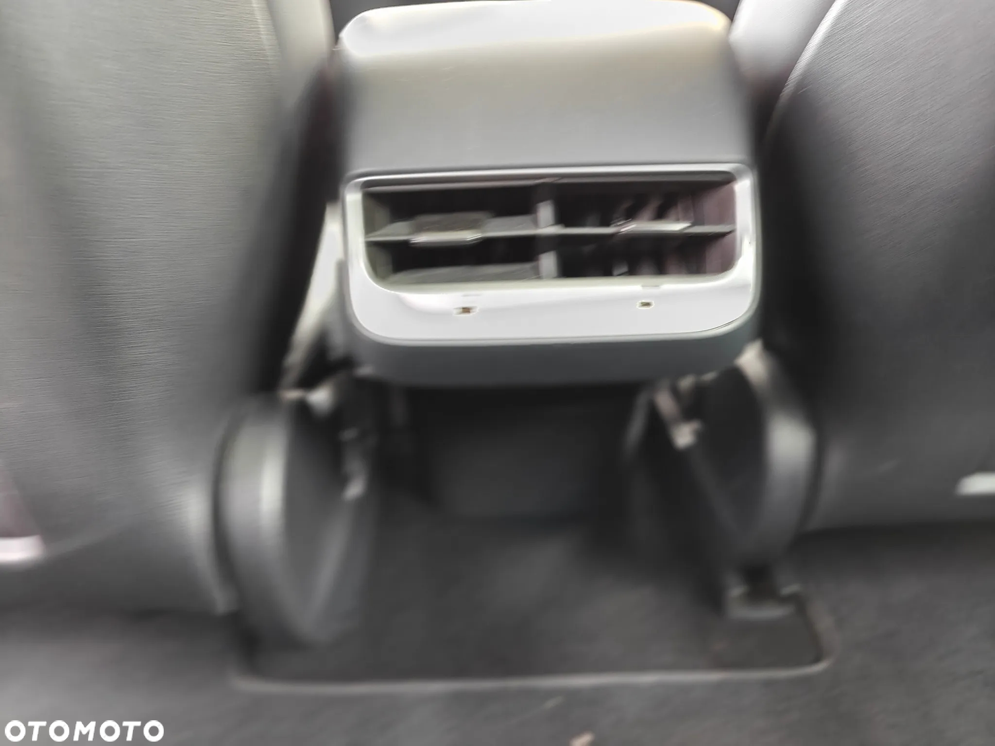 Tesla Model 3 Long Range RWD - 24