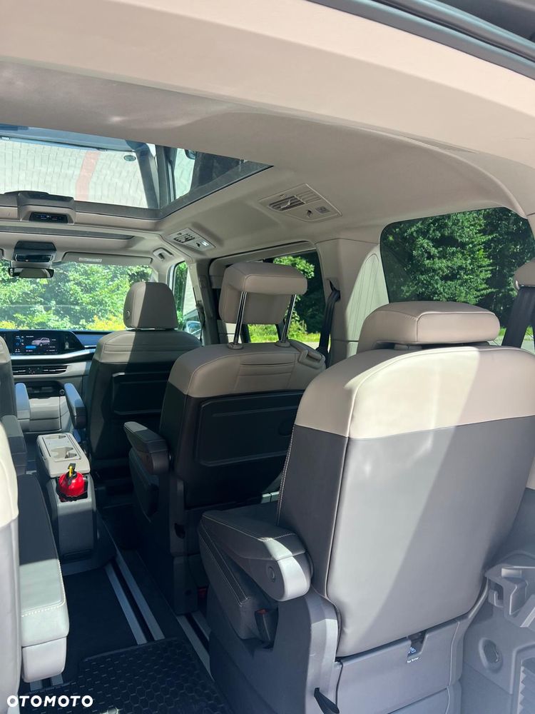Volkswagen Multivan - 18