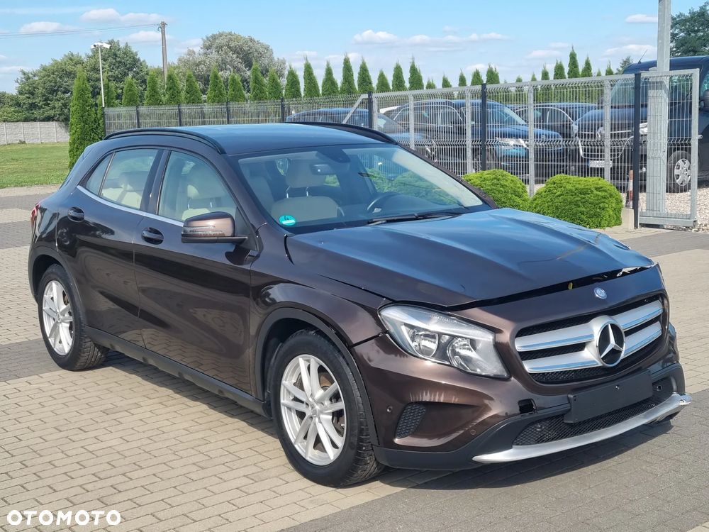 Mercedes-Benz GLA 200 (CDI) d 7G-DCT - 2