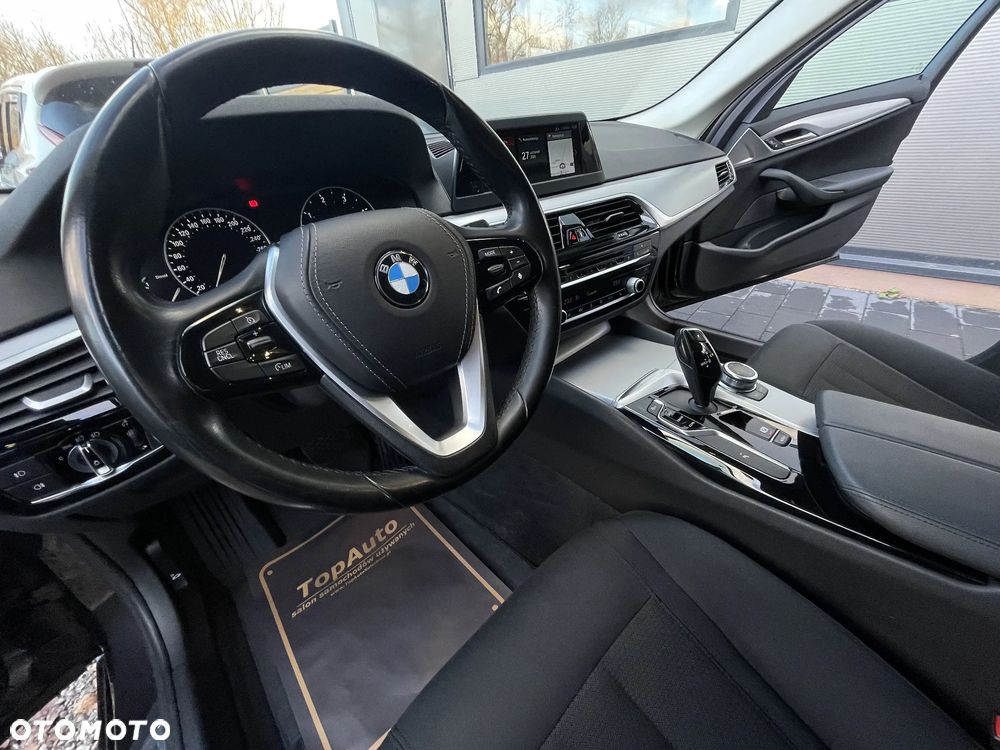 BMW Seria 5 520d - 18