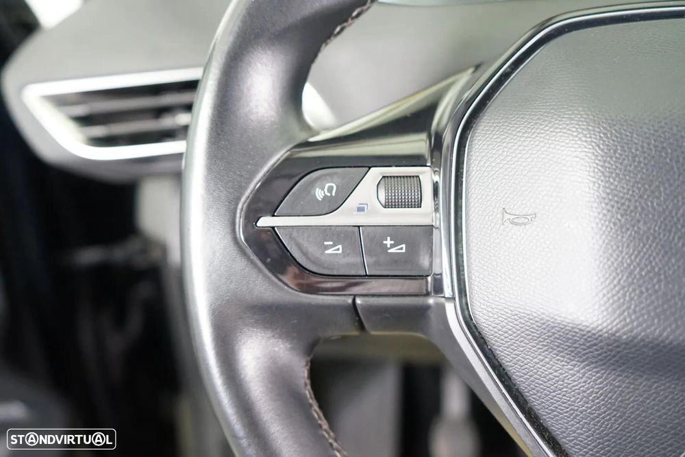Peugeot 3008 1.2 PureTech Allure - 21