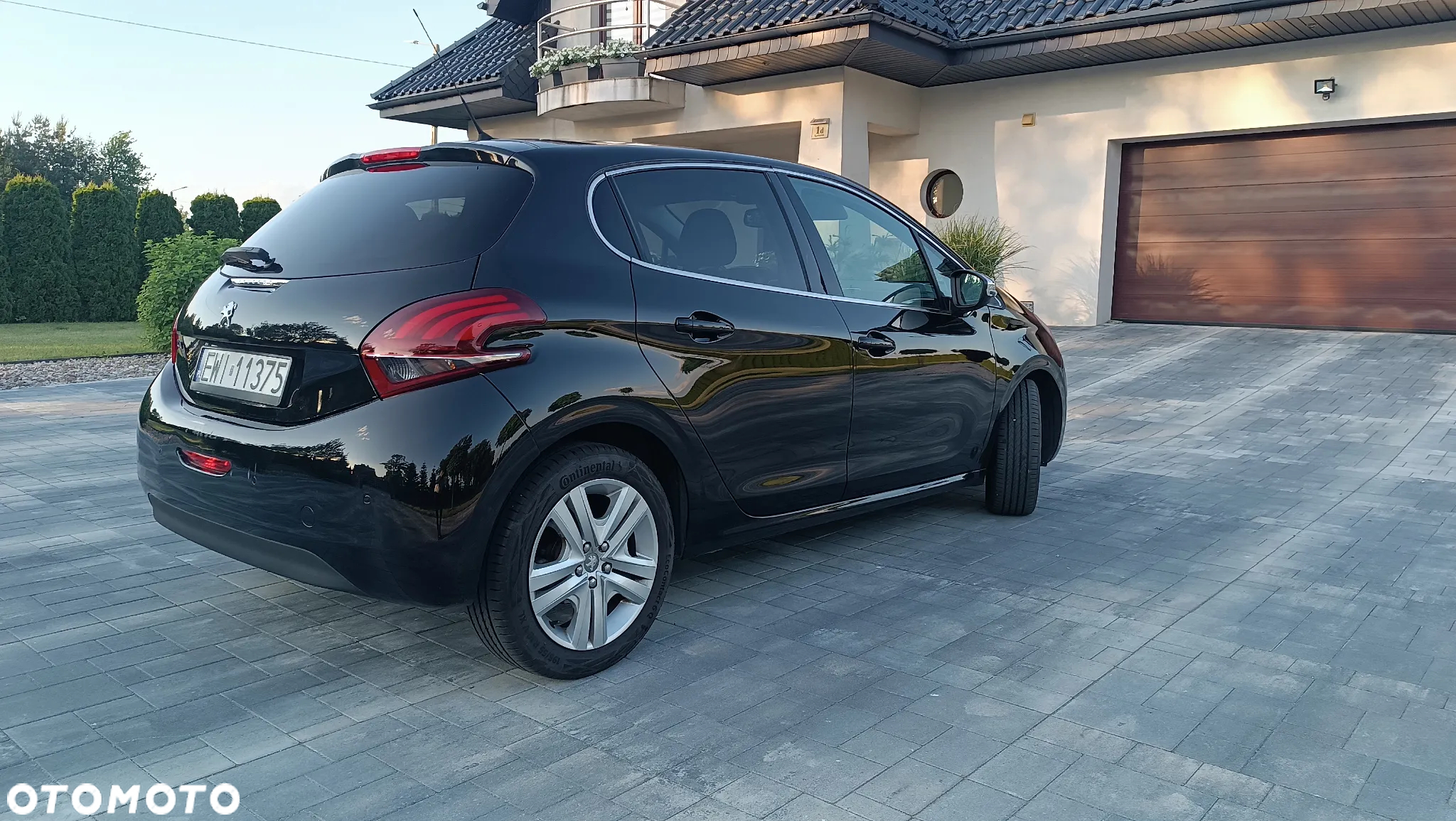 Peugeot 208 PureTech 110 Stop & Start Allure - 3