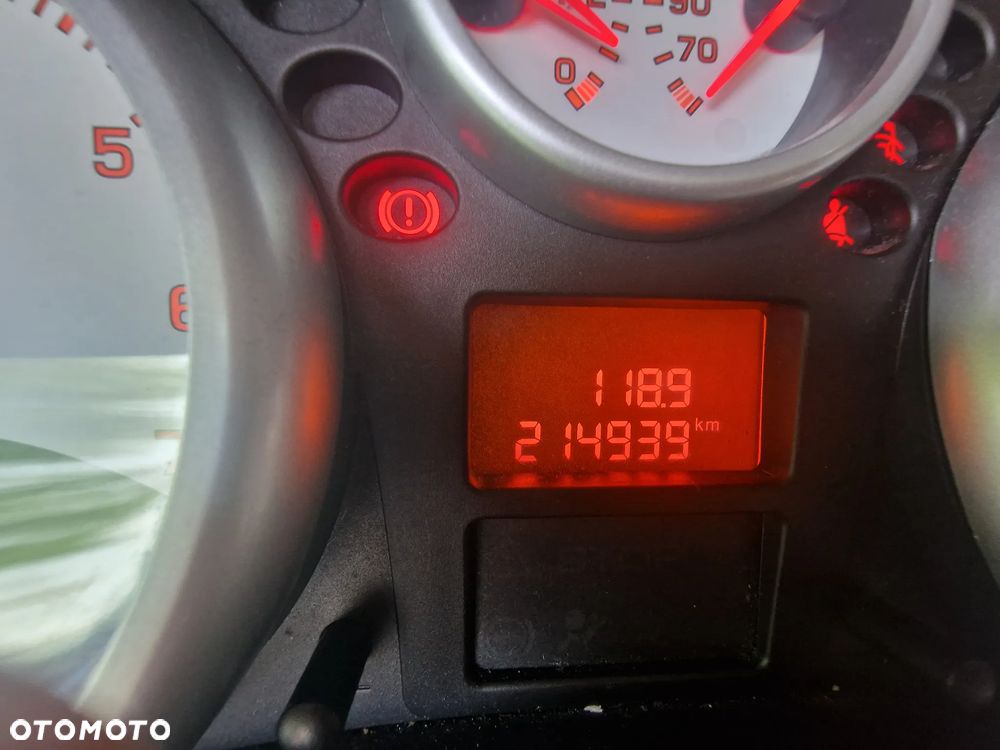 Peugeot 207 1.4 - 15