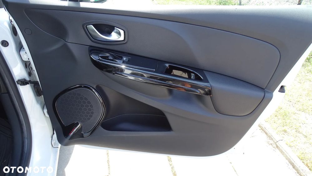 Renault Clio - 21